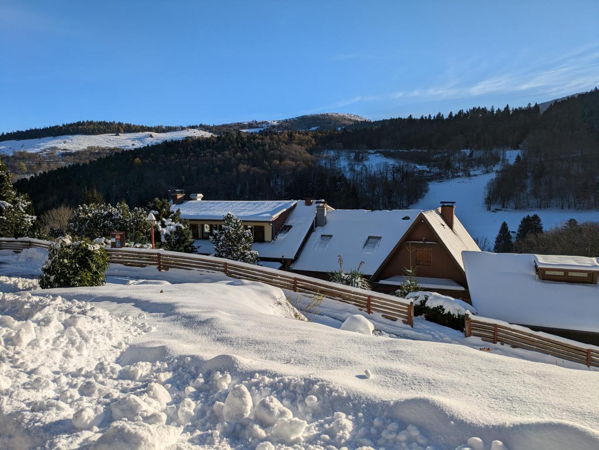 La Source Panzió Sondernach Kültér fotó